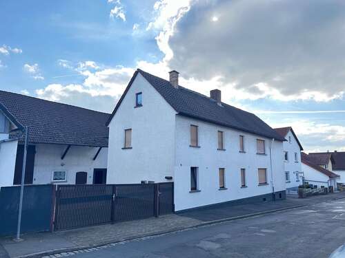 Foto - Haus zum Kaufen in Hungen 439.000,00 € 280 m²