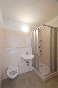 Foto - Wohnung zum Mieten in Halle (Saale) 453,89 € 70.37 m²