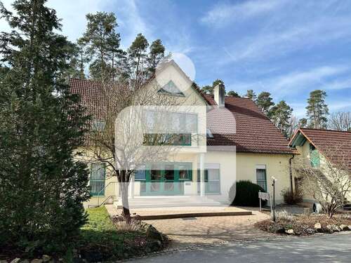 Foto - Wohnung zum Kaufen in Heßdorf 535.000,00 € 316 m²