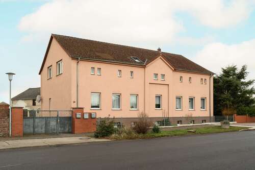 Foto - Haus zum Kaufen in Roskow 535.000,00 € 277 m²