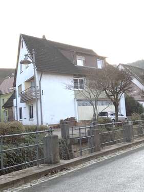 Foto - Haus zum Kaufen in Weikersheim - Laudenbach 440.000,00 € 330 m²