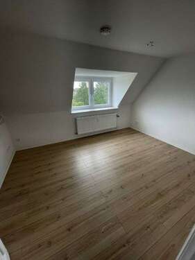 Foto - Wohnung zum Mieten in Büdelsdorf 345,00 € 34.25 m²