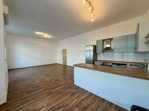 Foto - Wohnung zum Mieten in Düsseldorf 1.350,00 € 102 m²
