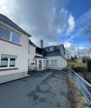 Foto - Haus zum Kaufen in Gersdorf 300.000,00 € 420 m²