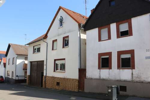 Foto - Haus zum Kaufen in Lich 179.000,00 € 140 m²