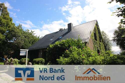 Foto - Haus zum Kaufen in Bergenhusen 377.000,00 € 264.88 m²