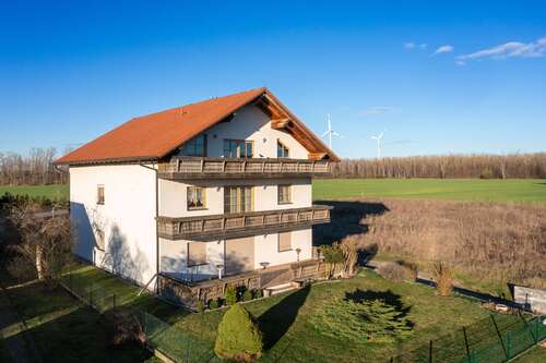 Foto - Haus zum Kaufen in Borna 499.000,00 € 476 m²