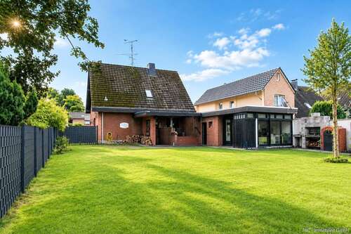 Foto - Haus zum Kaufen in Nettetal 380.000,00 € 150 m²