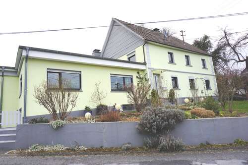 Foto - Haus zum Kaufen in Reichshof- Sotterbach 280.000,00 € 196 m²