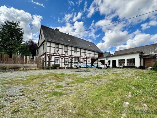 Foto - Haus zum Kaufen in Kirschweiler 60.000,00 € 129 m²