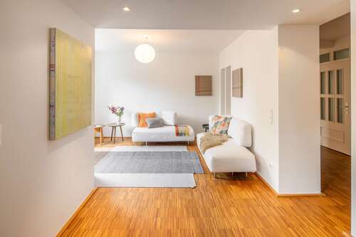 Foto - Wohnung zum Kaufen in Düsseldorf 670.000,00 € 100 m²