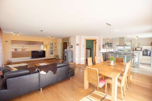 Foto - Haus zum Kaufen in Bad Saulgau 1.100.000,00 € 212 m²