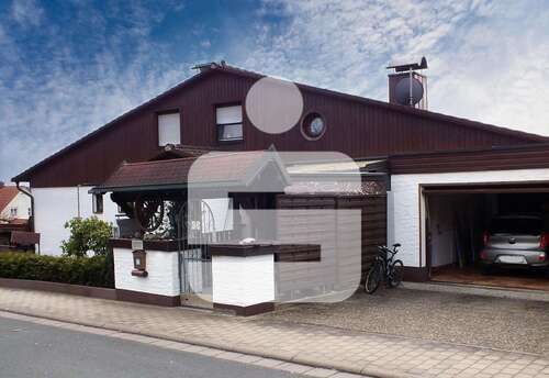 Foto - Haus zum Kaufen in Röttenbach 495.000,00 € 242 m²