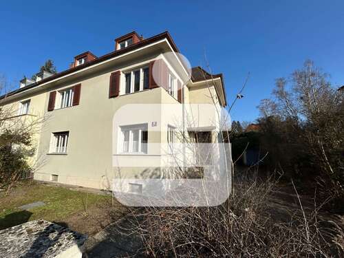 Foto - Haus zum Kaufen in Erlangen 1.180.000,00 € 230 m²