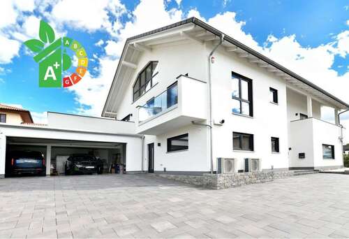 Foto - Haus zum Kaufen in Zwenkau 2.600.000,00 € 450 m²