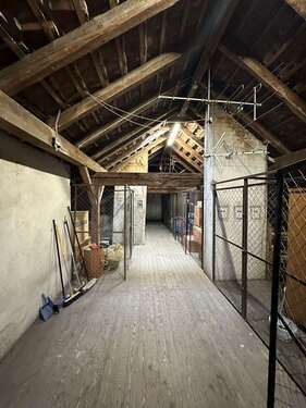 Foto - Wohnung zum Kaufen in Hannover 159.000,00 € 167 m²