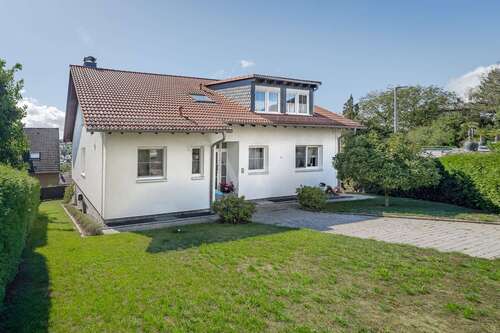 Foto - Haus zum Kaufen in Grävenwiesbach 674.900,00 € 348 m²