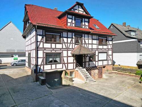 Foto - Haus zum Kaufen in Baunatal 310.000,00 € 299.38 m²