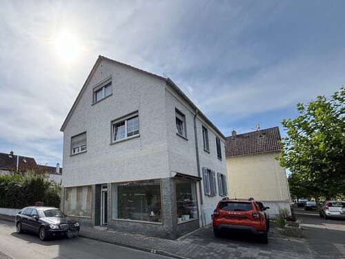 Foto - Haus zum Kaufen in Mörfelden-Walldorf 500.000,00 € 238 m²