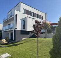 Haus zum Kaufen in Zwenkau 1.420.000,00 € 240 m²