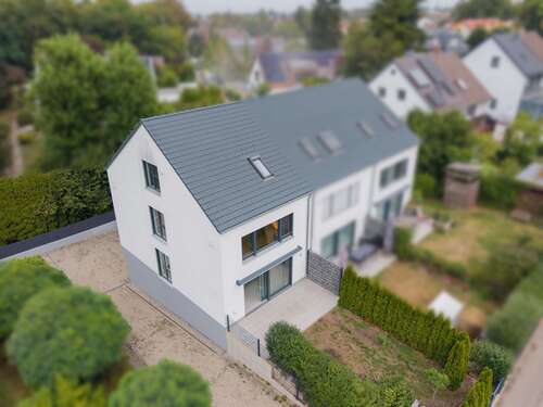 Foto - Haus zum Mieten in Neusäß 2.490,00 € 170 m²