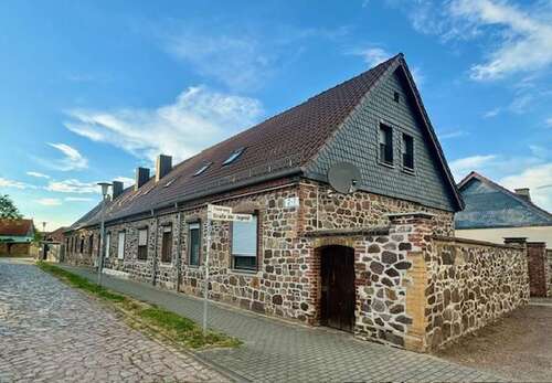 Foto - Haus zum Kaufen in Zörbig OT Löberitz 99.000,00 € 90 m²