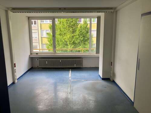 Foto - Büro in Ludwigshafen 2.987,88 € 248.99 m²