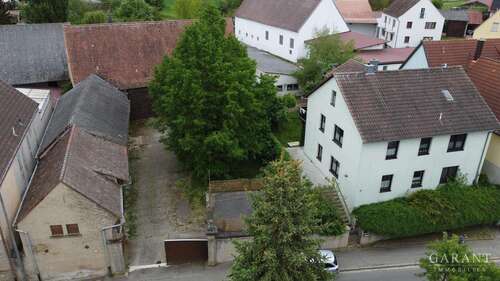 Foto - Haus zum Kaufen in Dettelbach 690.000,00 € 187 m²
