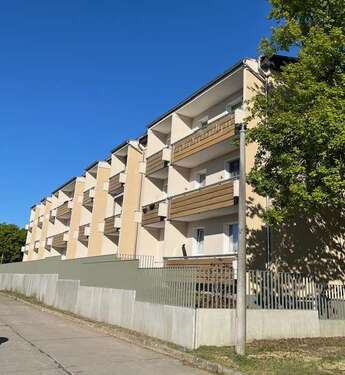Foto - Wohnung zum Mieten in Barby 411,60 € 68.6 m²