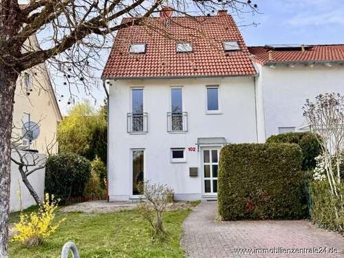 Foto - Haus zum Mieten in Rödermark 1.950,00 € 186 m²