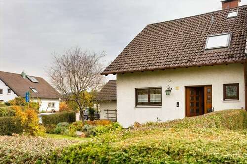 Foto - Haus zum Kaufen in Straubenhardt 435.000,00 € 126.11 m²