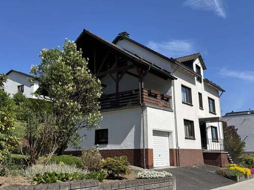 Foto - Haus zum Kaufen in Siegen 250.000,00 € 179.14 m²