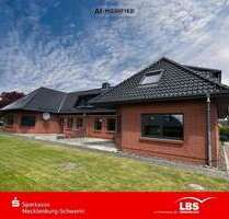 Haus zum Kaufen in Wöbbelin 590.000,00 € 305 m²