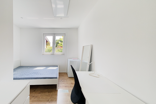 Foto - Wohnung zum Mieten in Zuffenhausen-Mitte 440,00 € 11 m²