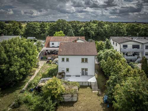 Foto - Haus zum Kaufen in Wiesbaden 460.000,00 € 215 m²