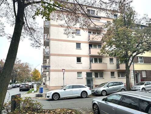 Foto - Wohnung zum Kaufen in Frankfurt am Main 220.000,00 € 65 m²