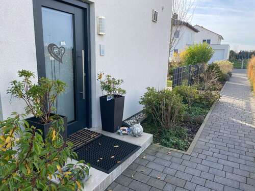 Foto - Haus zum Mieten in Hagenbüchach 1.500,00 € 125 m²