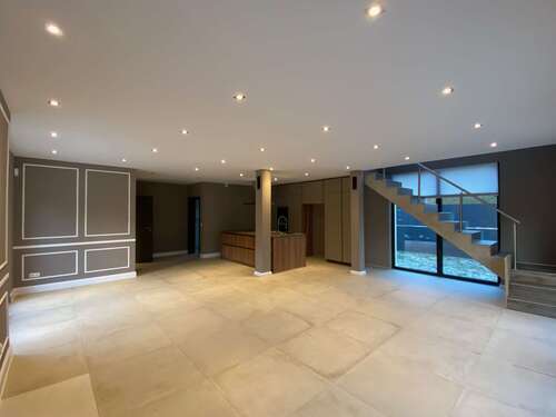 Foto - Haus zum Mieten in Oststeinbek 2.255,00 € 133.86 m²