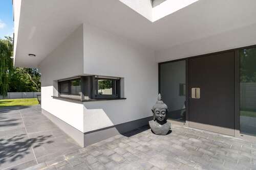 Foto - Haus zum Kaufen in Halle Nietleben 1.650.000,00 € 208 m²