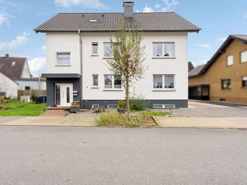 Foto - Haus zum Kaufen in Willebadessen 299.000,00 € 260 m²