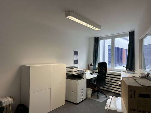Foto - Büro in Bremen 400,00 € 40 m² - 400,00&nbsp;EUR Kaltmiete, ca.&nbsp; 40,00&nbsp;m&sup2;