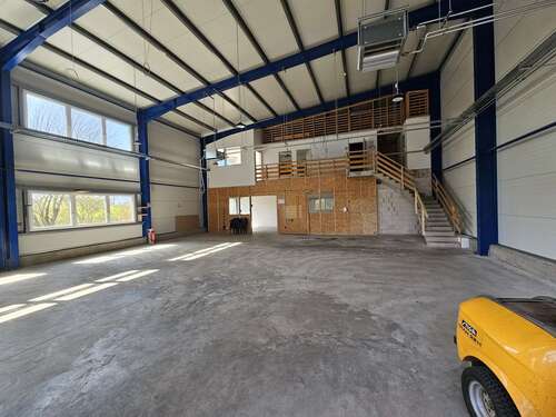 Foto - Halle in Rosdorf 2.397,00 € 354 m²