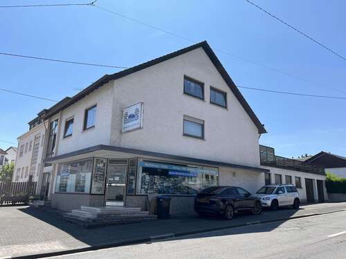 Foto - Haus zum Kaufen in Wallerfangen 349.000,00 € 186 m²