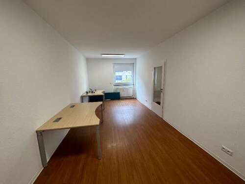 Foto - Büro in Köln 1.000,00 € 60 m² - 1.000,00&nbsp;EUR Kaltmiete, ca.&nbsp; 60,00&nbsp;m&sup2;
