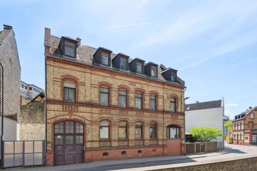 Foto - Haus zum Kaufen in Wiesbaden 990.000,00 € 292 m²