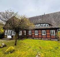 Haus zum Mieten in Salzhausen 2.200,00 € 260 m²