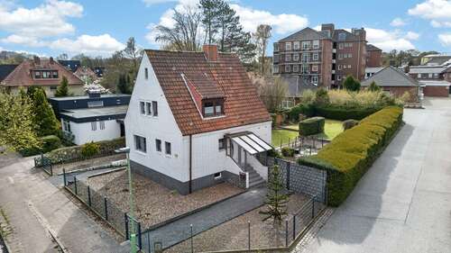 Foto - Haus zum Kaufen in Bremerhaven 219.000,00 € 105 m²