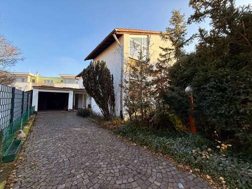 Foto - Haus zum Kaufen in Ludwigshafen 749.000,00 € 220 m²