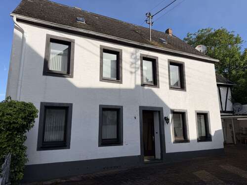 Foto - Haus zum Kaufen in Münstermaifeld 135.000,00 € 132.09 m²