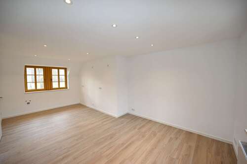 Foto - Wohnung zum Mieten in Naumburg (Saale) 880,00 € 88.8 m²